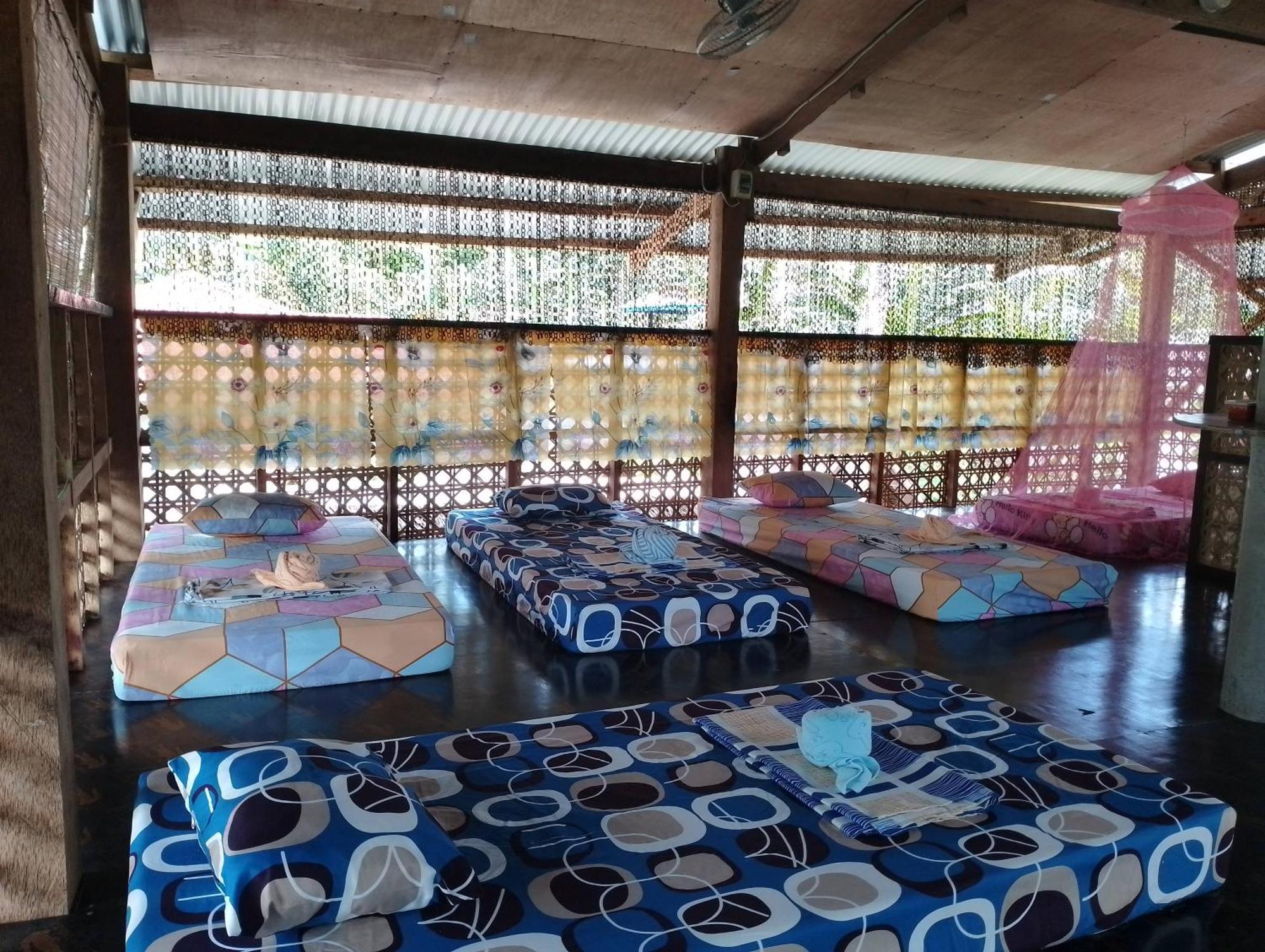 Lhoyjean Garden Hostel Batuan Εξωτερικό φωτογραφία